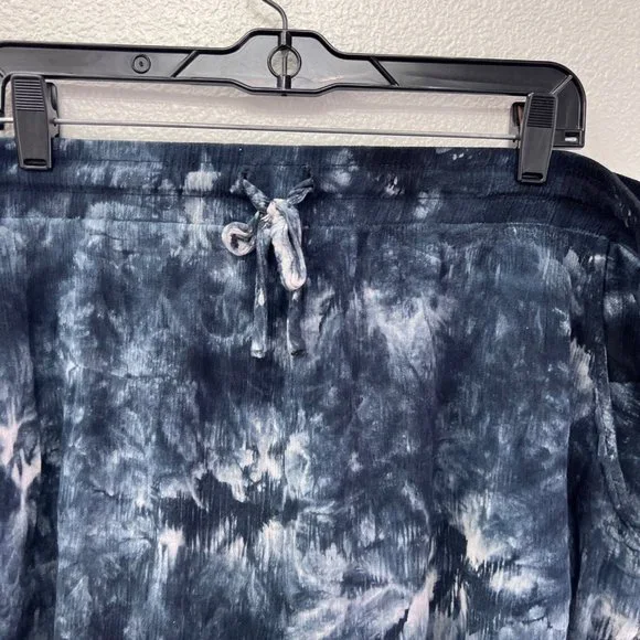 Torrid black blue elastic waist womens shorts  Size: 2X - Picture 4 of 7